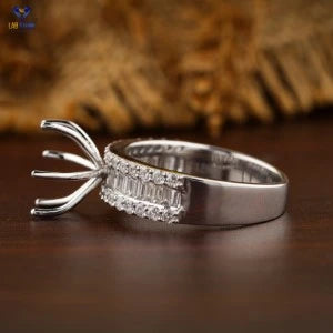 0.80+ Carat Round & Baguette Brilliant Cut Diamond Ring, Engagement Ring, Wedding Ring, E Color, VVS2-VS2 Clarity