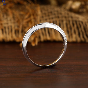0.18+ Carat Round Brilliant Cut Diamond Ring, Engagement Ring, Wedding Ring, E Color, VVS2-VS2 Clarity